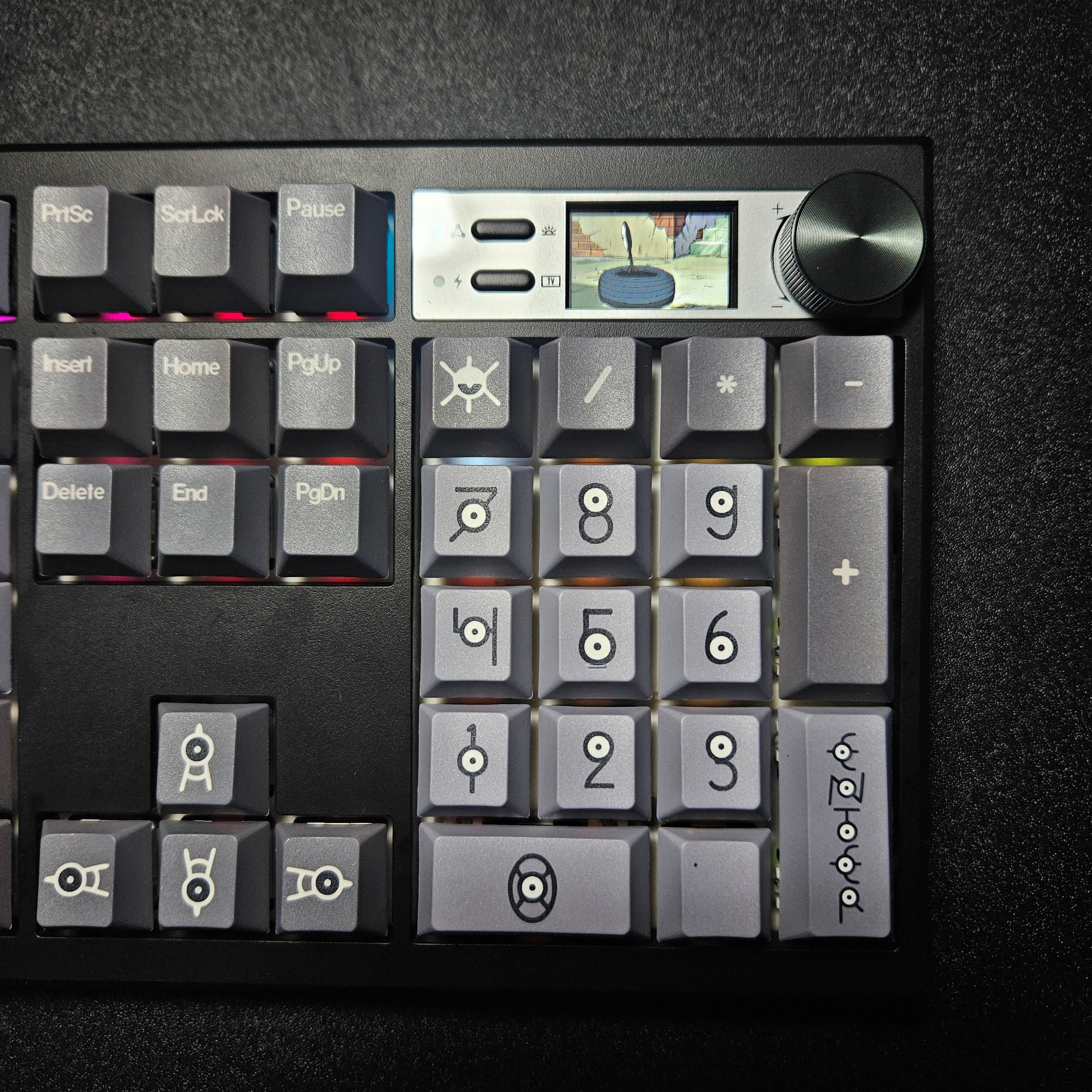 Unknown V2 keyboard side profile in matte black ABS chassis